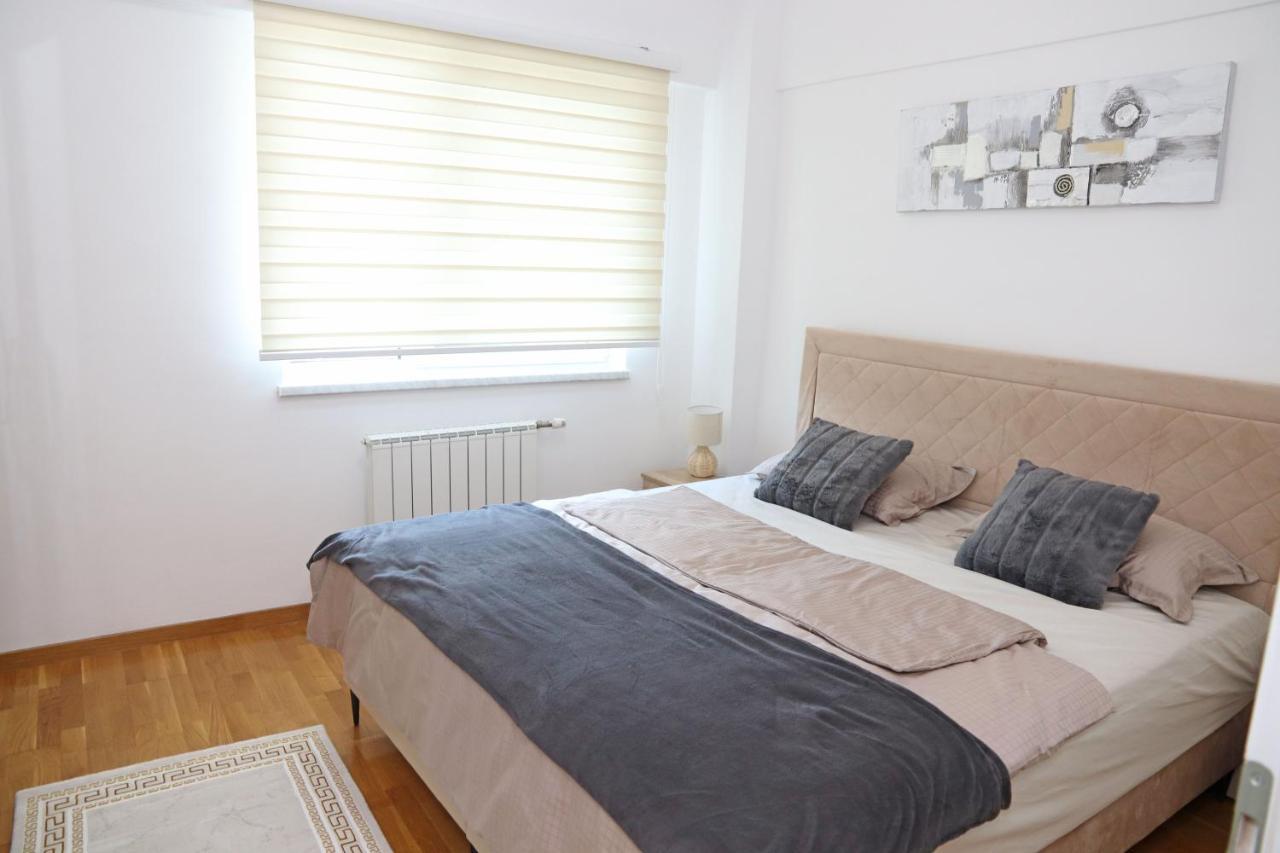 Apartment Cecovic - Mellain Tuzla Luaran gambar